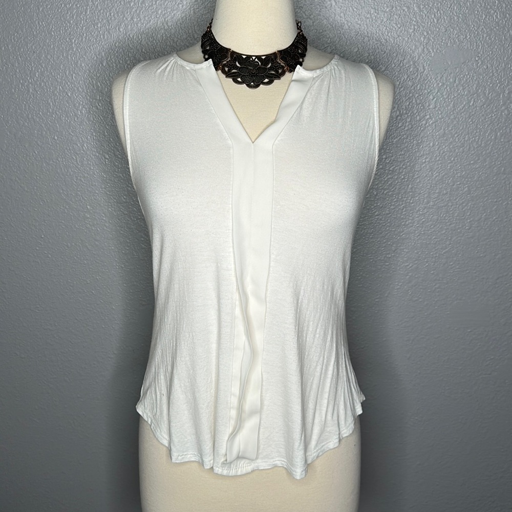 Small women’s The Limited white tank